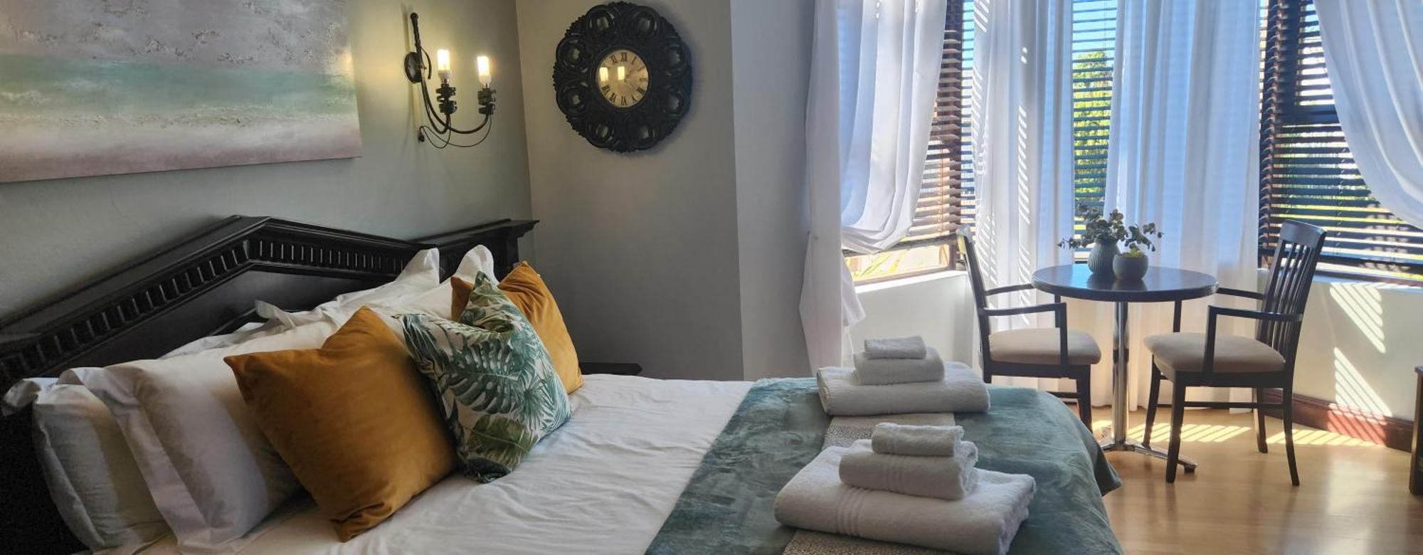The Wooden Leg Guesthouse Kleinmond Exterior foto
